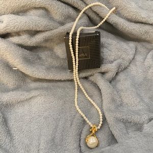 AVON 1994‎ "PEARLESQUE ELEGANCE" FAUX PEARL PENDANT NECKLACE VINTAGE Approx 32”